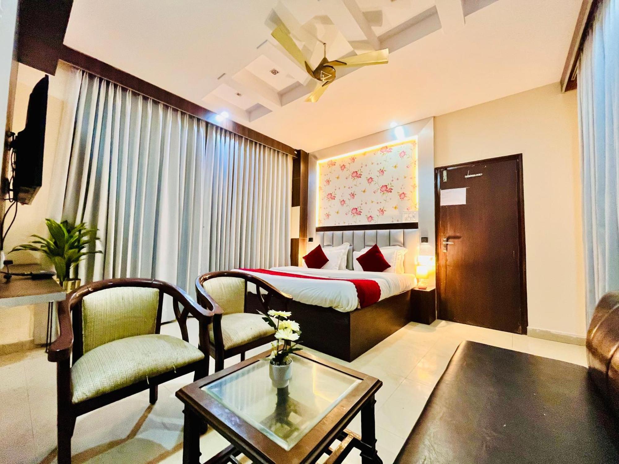 The Ramawati - A Four Star Luxury Hotel Near Ganga Ghat Haridwār Esterno foto