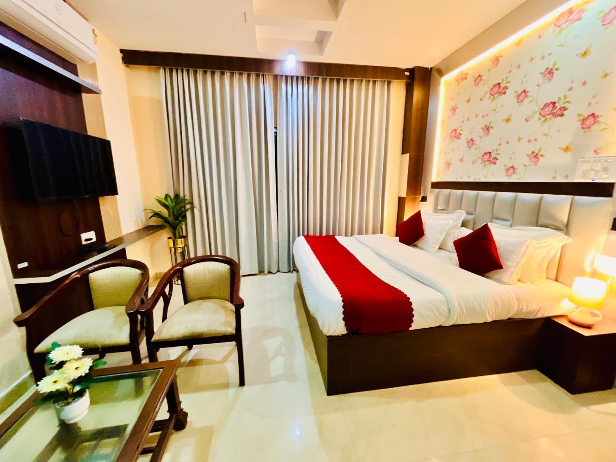 The Ramawati - A Four Star Luxury Hotel Near Ganga Ghat Haridwār Esterno foto