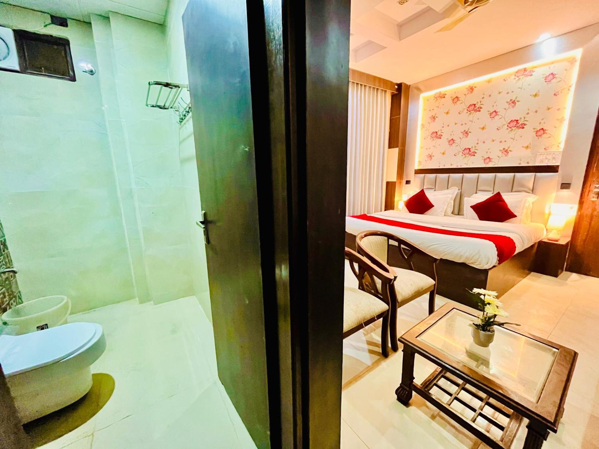 The Ramawati - A Four Star Luxury Hotel Near Ganga Ghat Haridwār Esterno foto