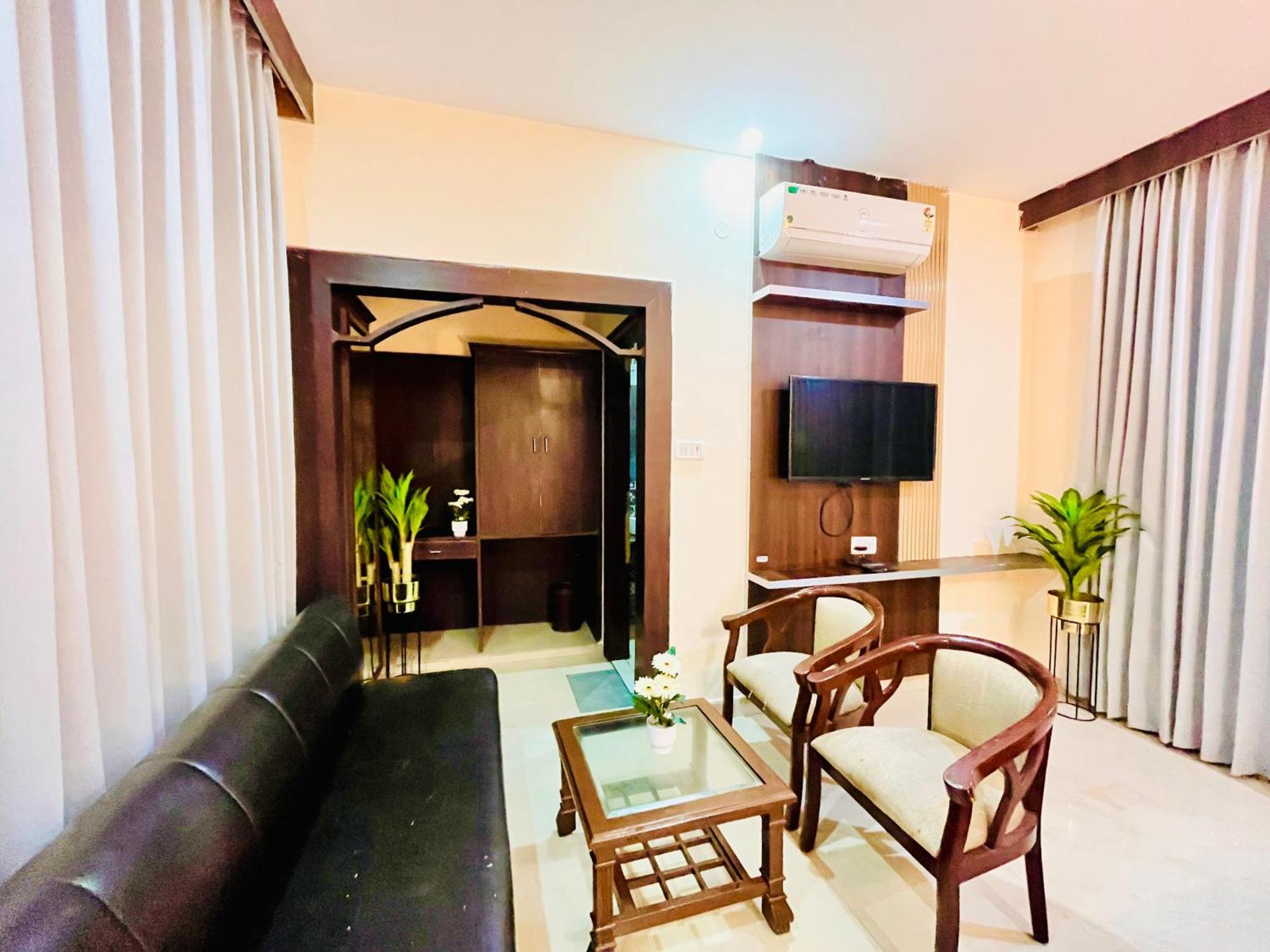 The Ramawati - A Four Star Luxury Hotel Near Ganga Ghat Haridwār Esterno foto