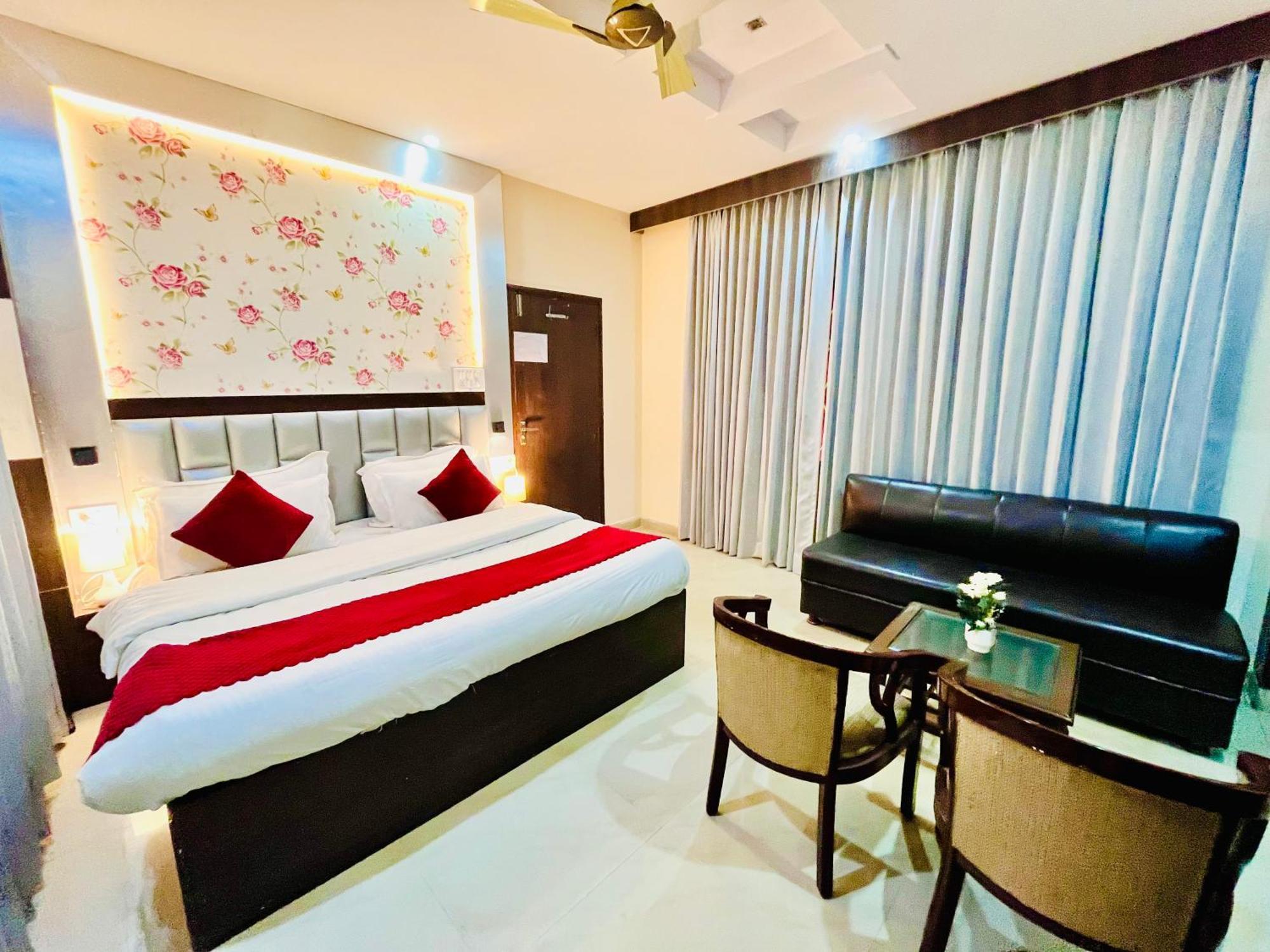 The Ramawati - A Four Star Luxury Hotel Near Ganga Ghat Haridwār Esterno foto