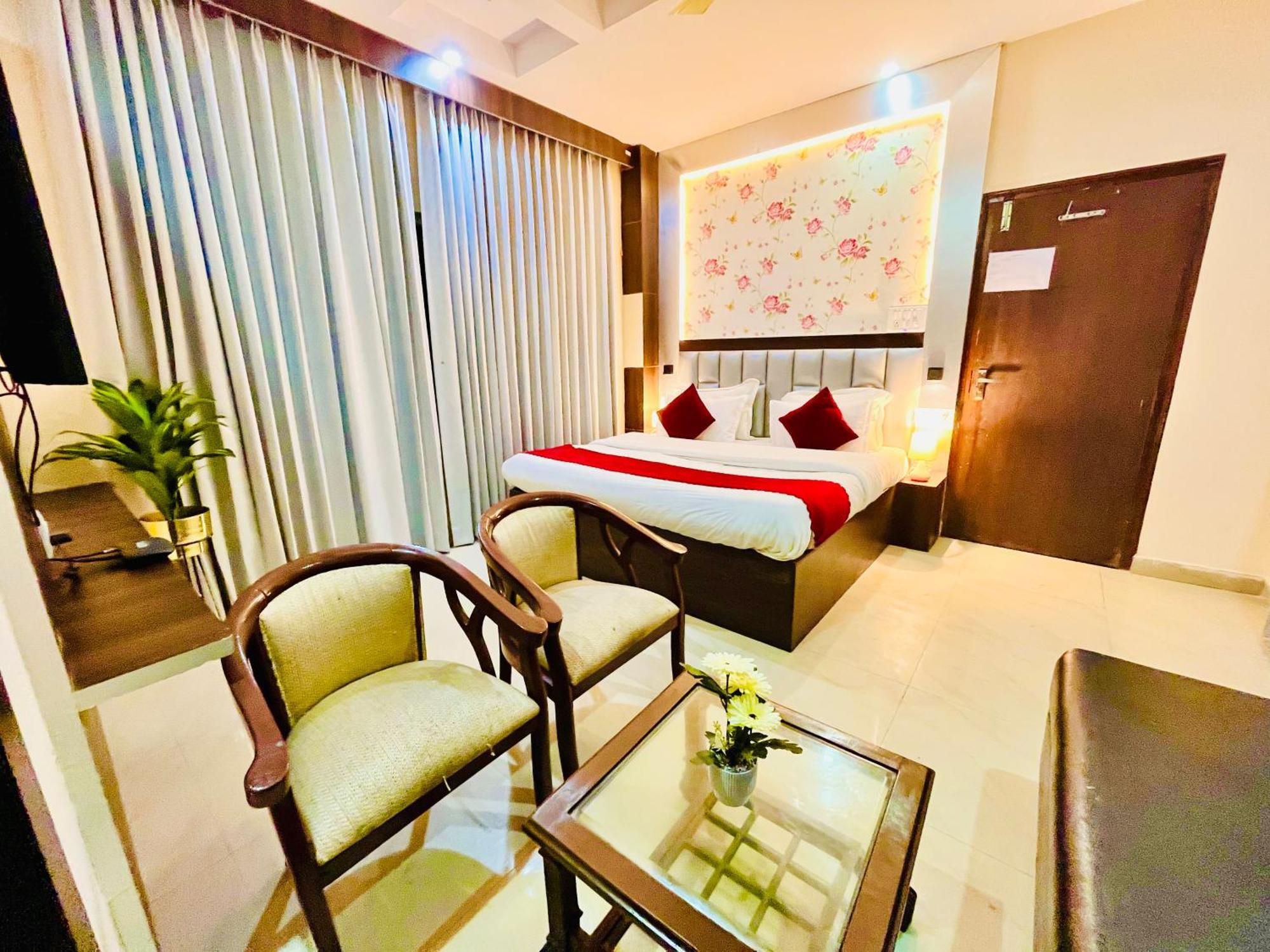 The Ramawati - A Four Star Luxury Hotel Near Ganga Ghat Haridwār Esterno foto
